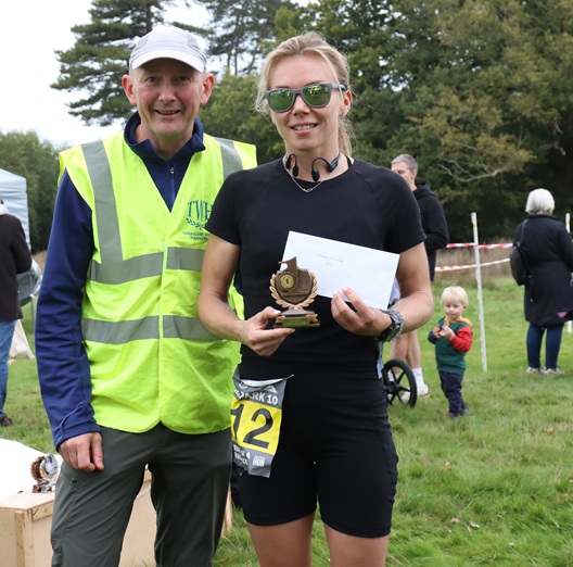 Andrea gets winner's medal